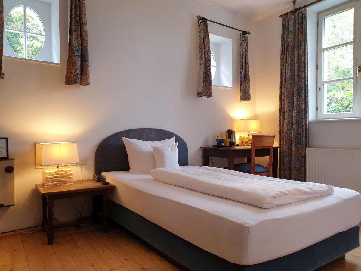 hotel altes pfarrhaus beaumarais saarlouis